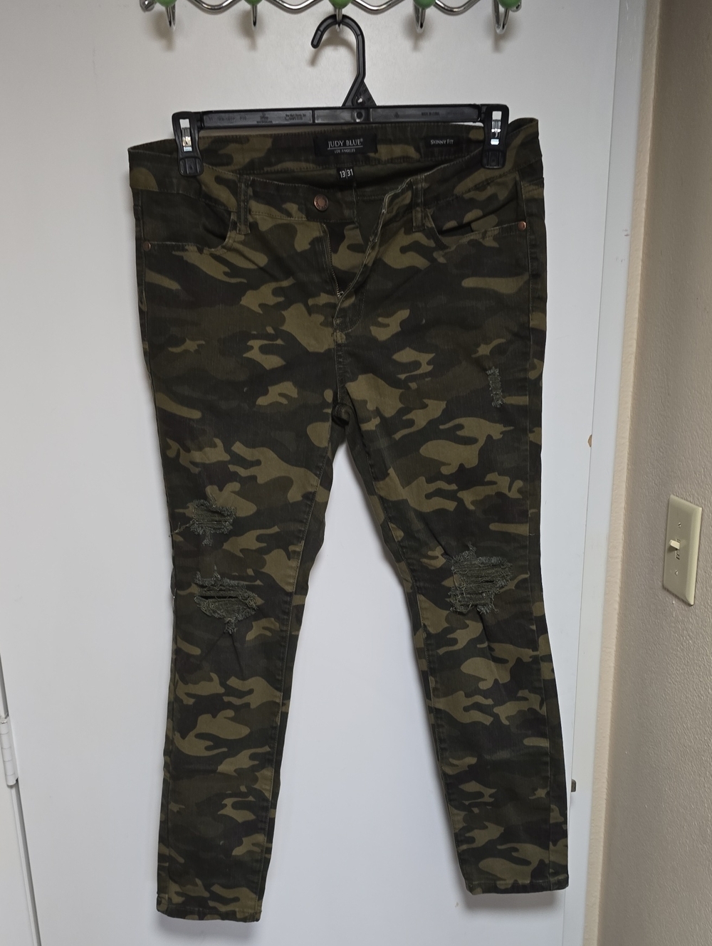 Judy Blue Olive Green Camo Distressed Skinny Jeans